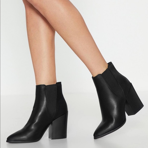 🖤 chunk heel bootie - Picture 2 of 8